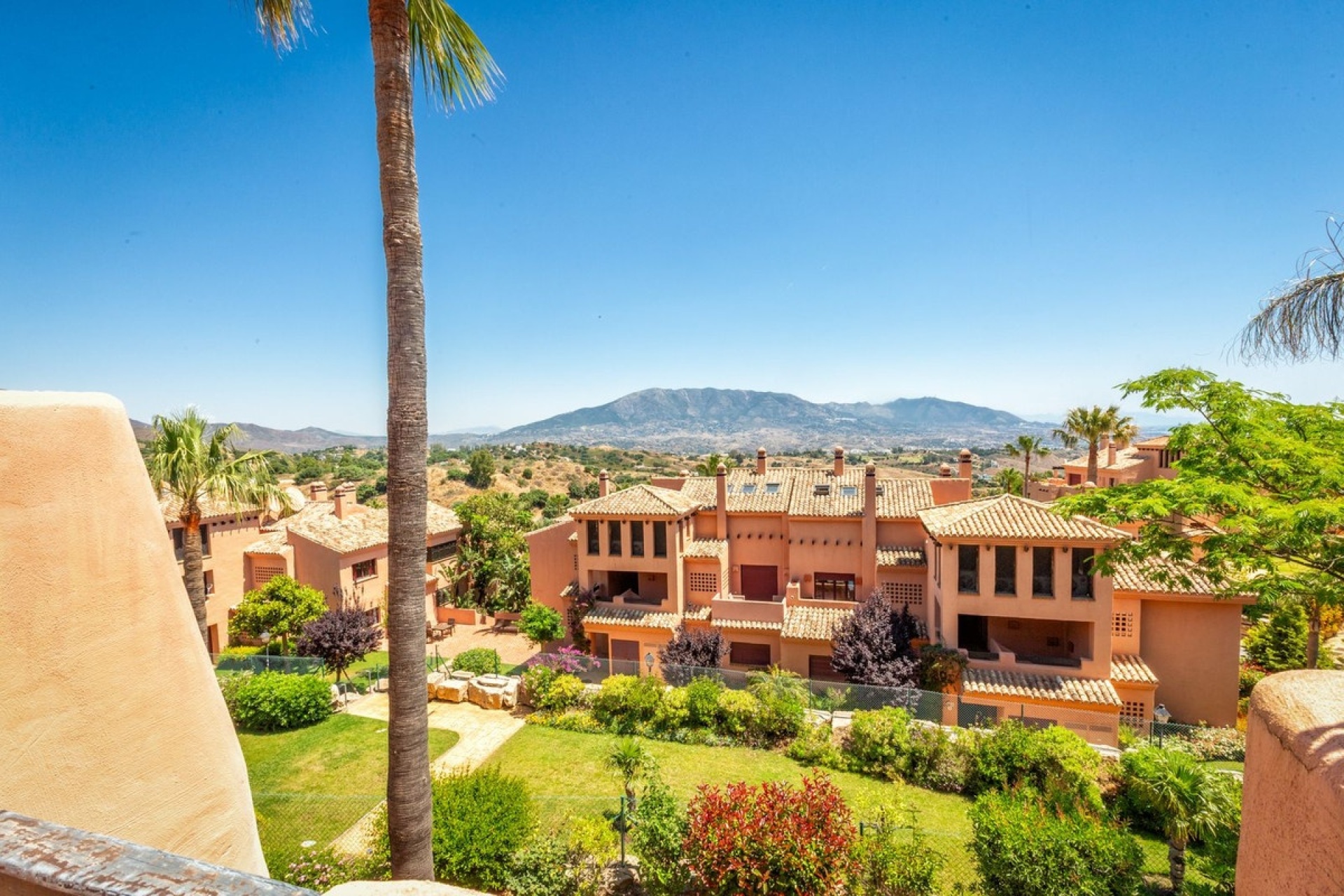 Resale - apartment - Marbella - La Mairena