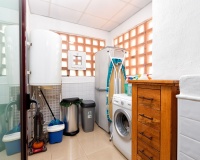 Resale - apartment - Marbella - La Mairena
