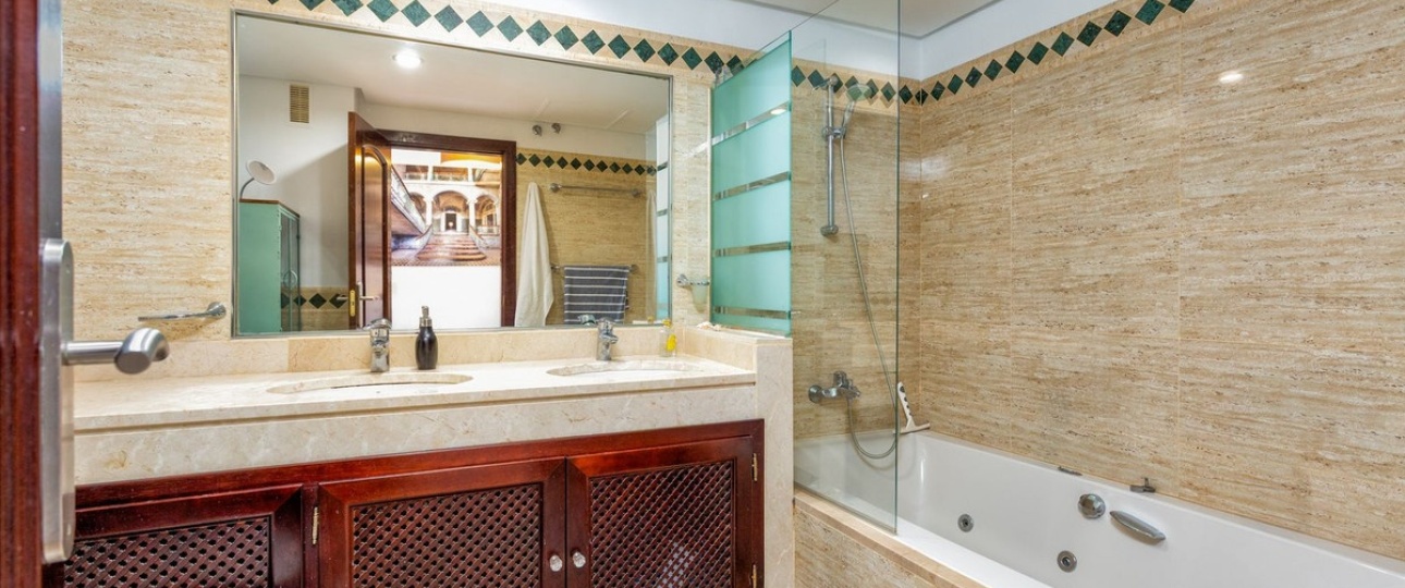 Resale - apartment - Marbella - La Mairena