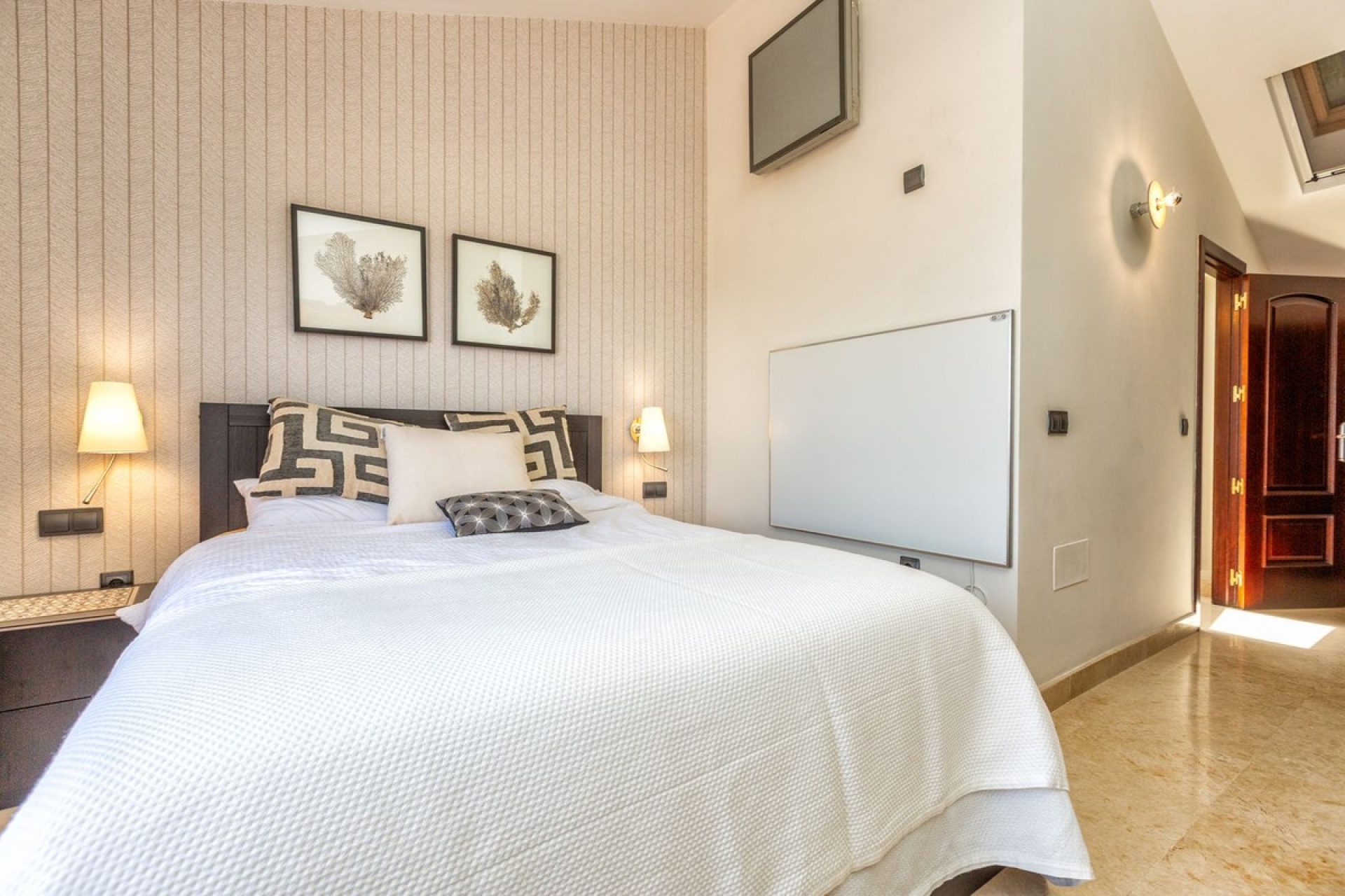 Resale - apartment - Marbella - La Mairena