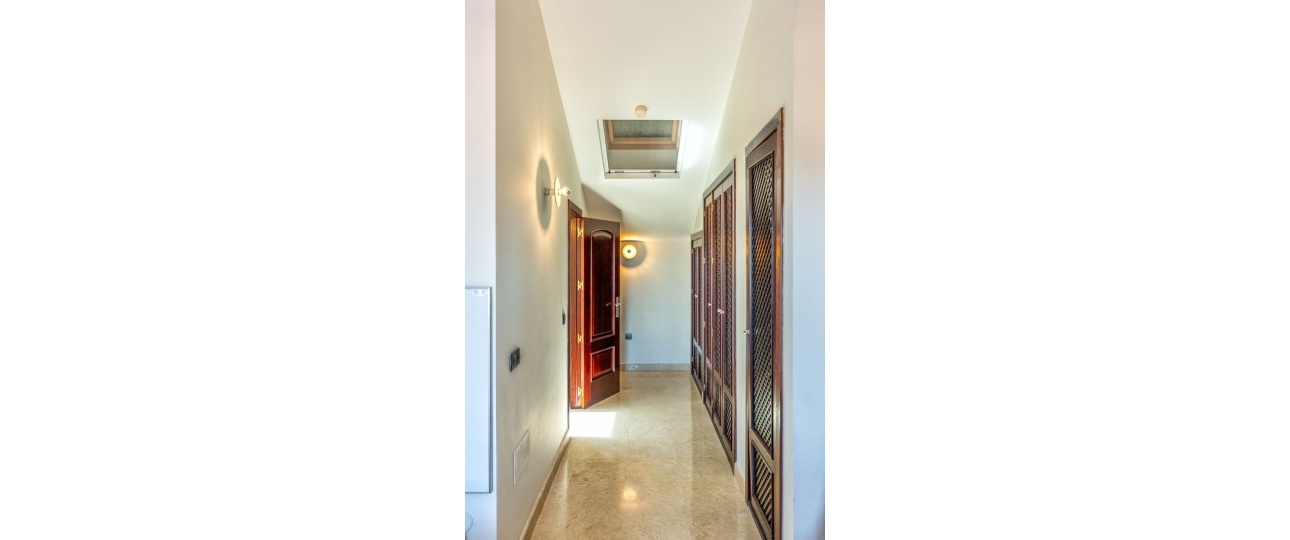 Resale - apartment - Marbella - La Mairena