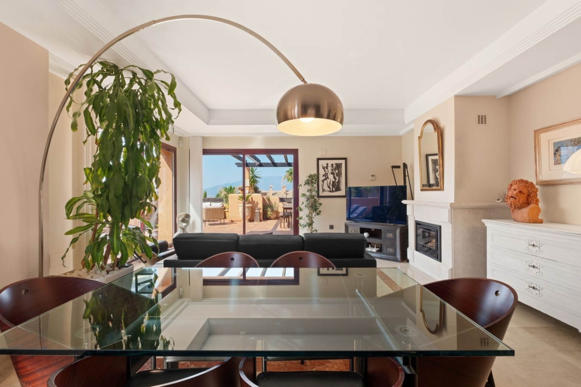 Resale - apartment - Marbella - La Mairena