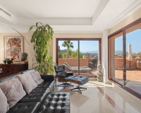Resale - apartment - Marbella - La Mairena
