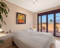 Resale - apartment - Marbella - La Mairena
