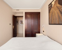 Resale - apartment - Marbella - La Mairena