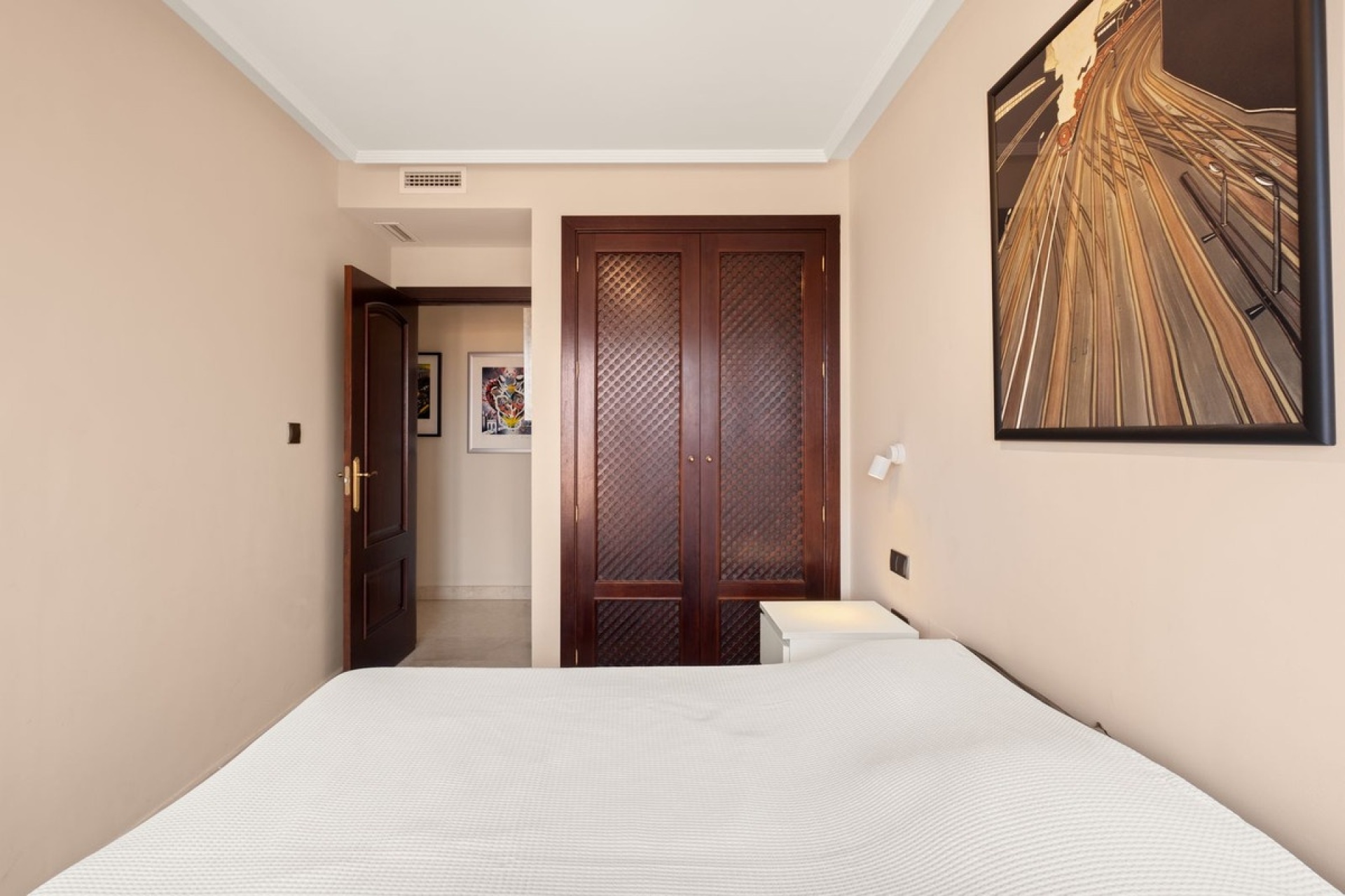 Resale - apartment - Marbella - La Mairena