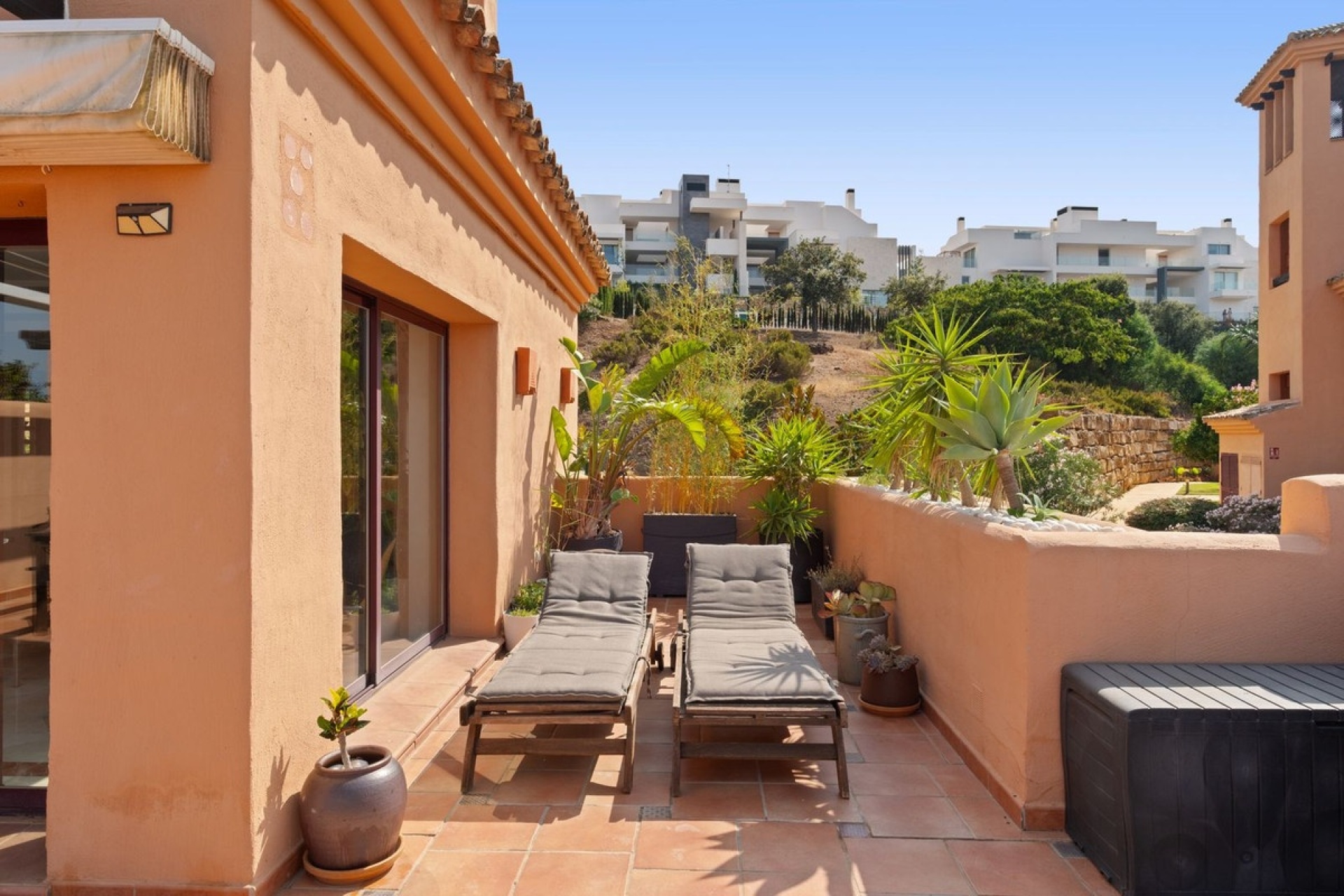 Resale - apartment - Marbella - La Mairena