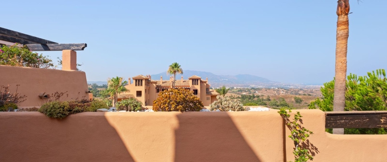 Resale - apartment - Marbella - La Mairena