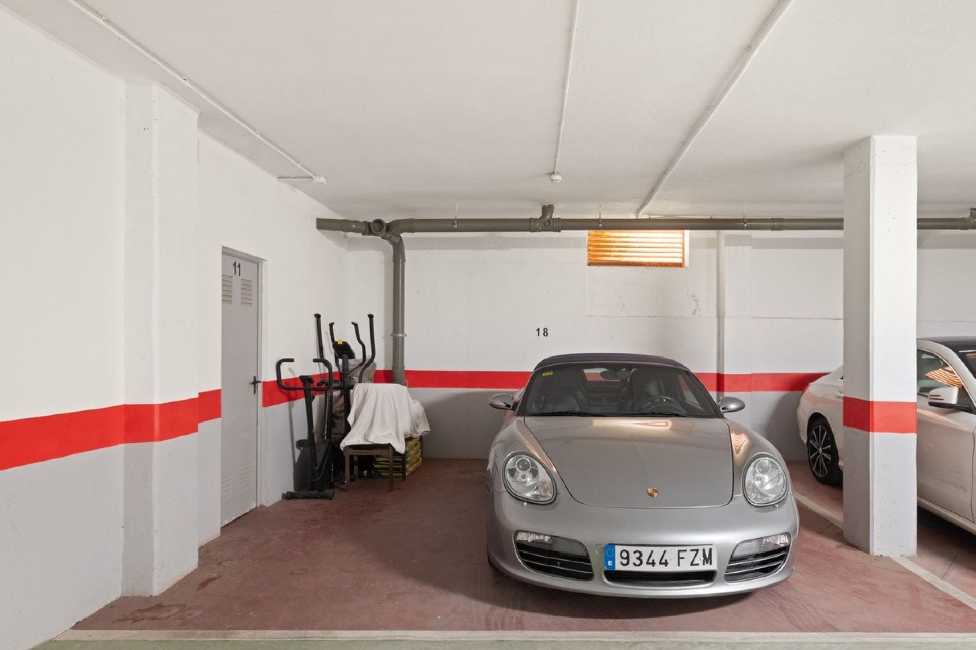 Resale - apartment - Marbella - La Mairena