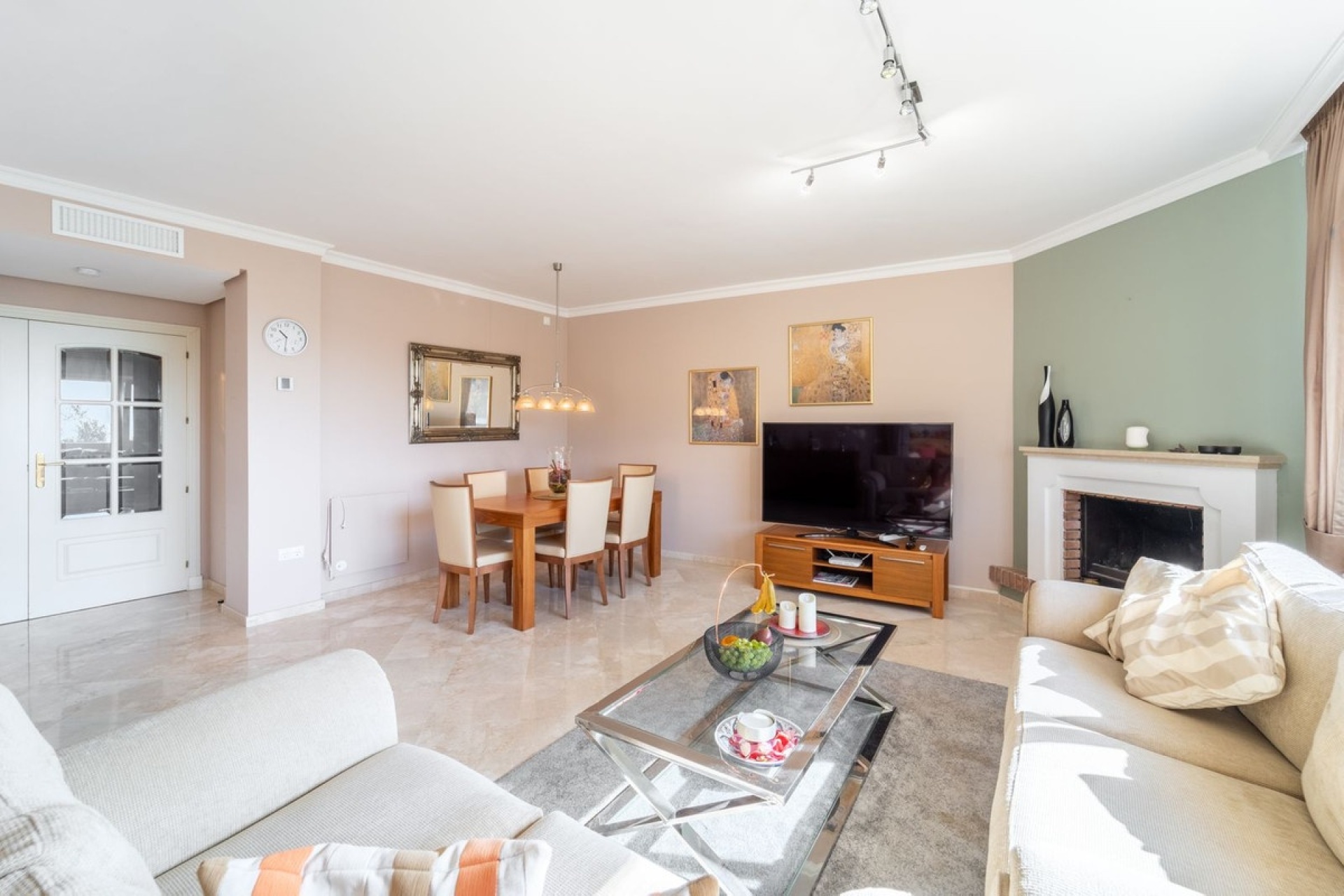 Resale - apartment - Marbella - La Mairena