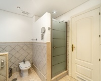 Resale - apartment - Marbella - La Mairena