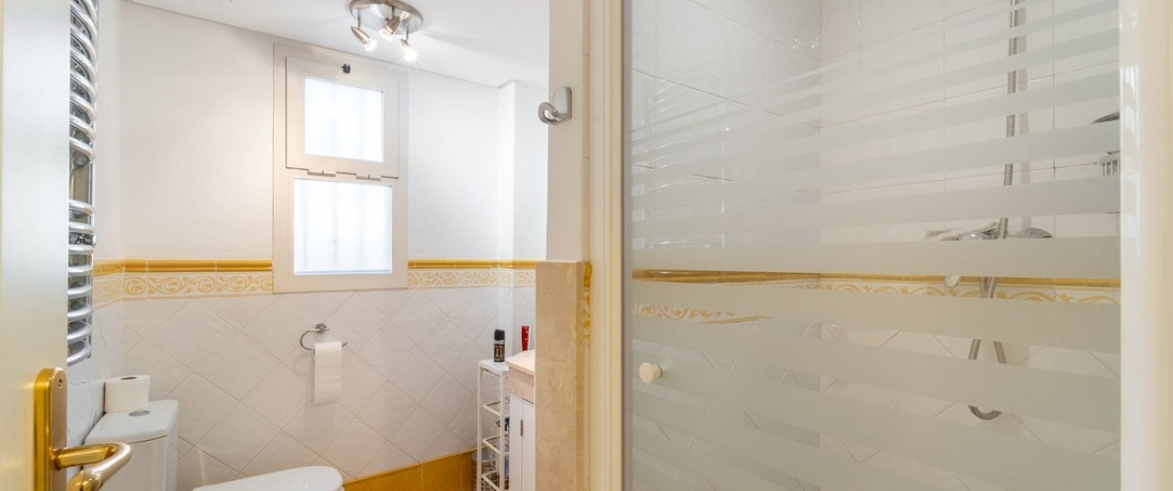 Resale - apartment - Marbella - La Mairena