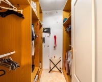 Resale - apartment - Marbella - La Mairena