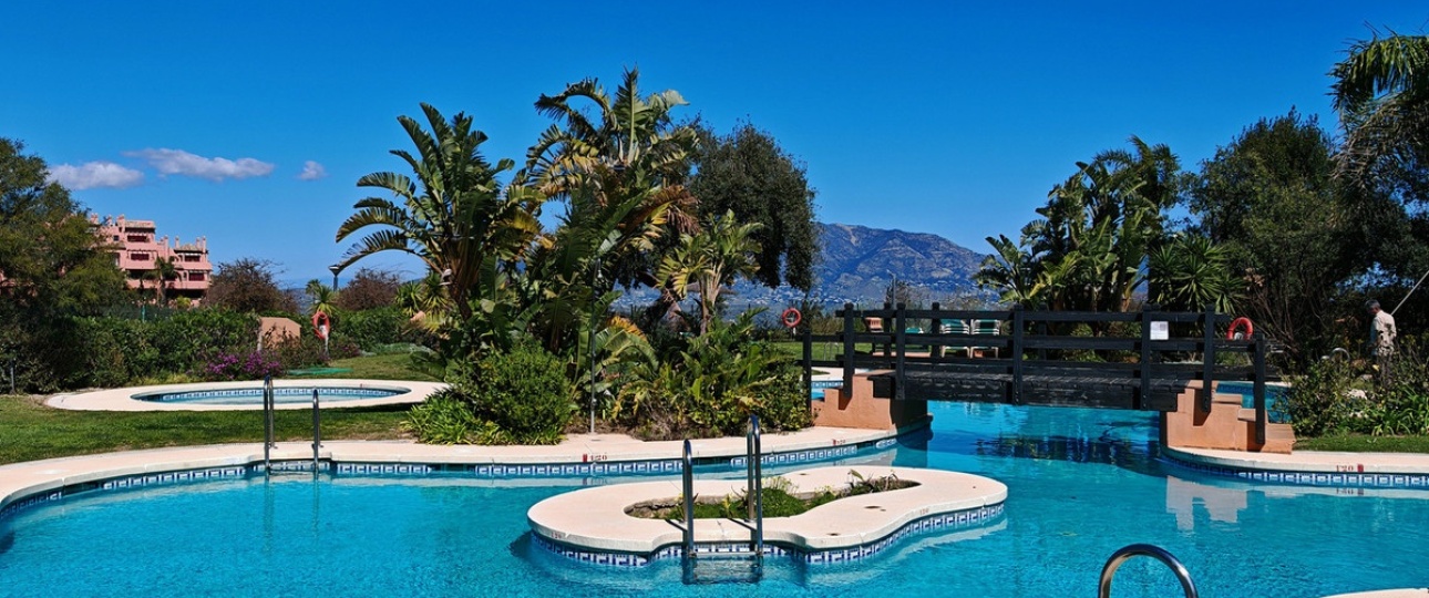 Resale - apartment - Marbella - La Mairena