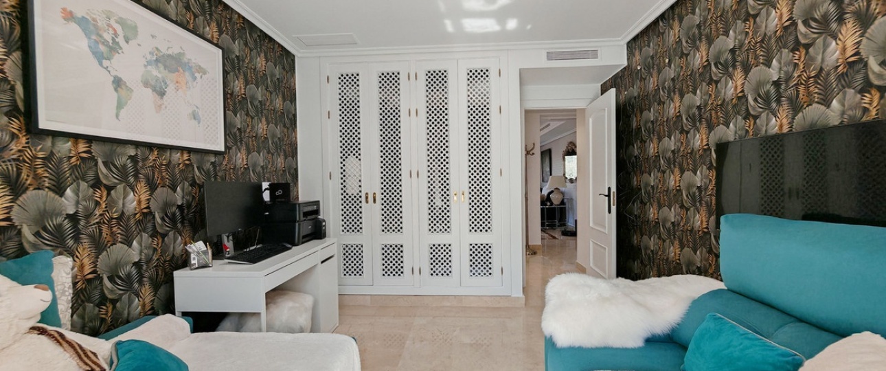 Resale - apartment - Marbella - La Mairena