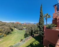 Resale - apartment - Marbella - La Mairena