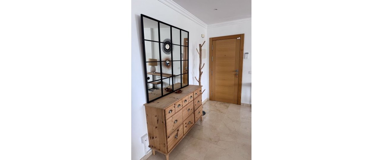 Resale - apartment - Marbella - La Mairena