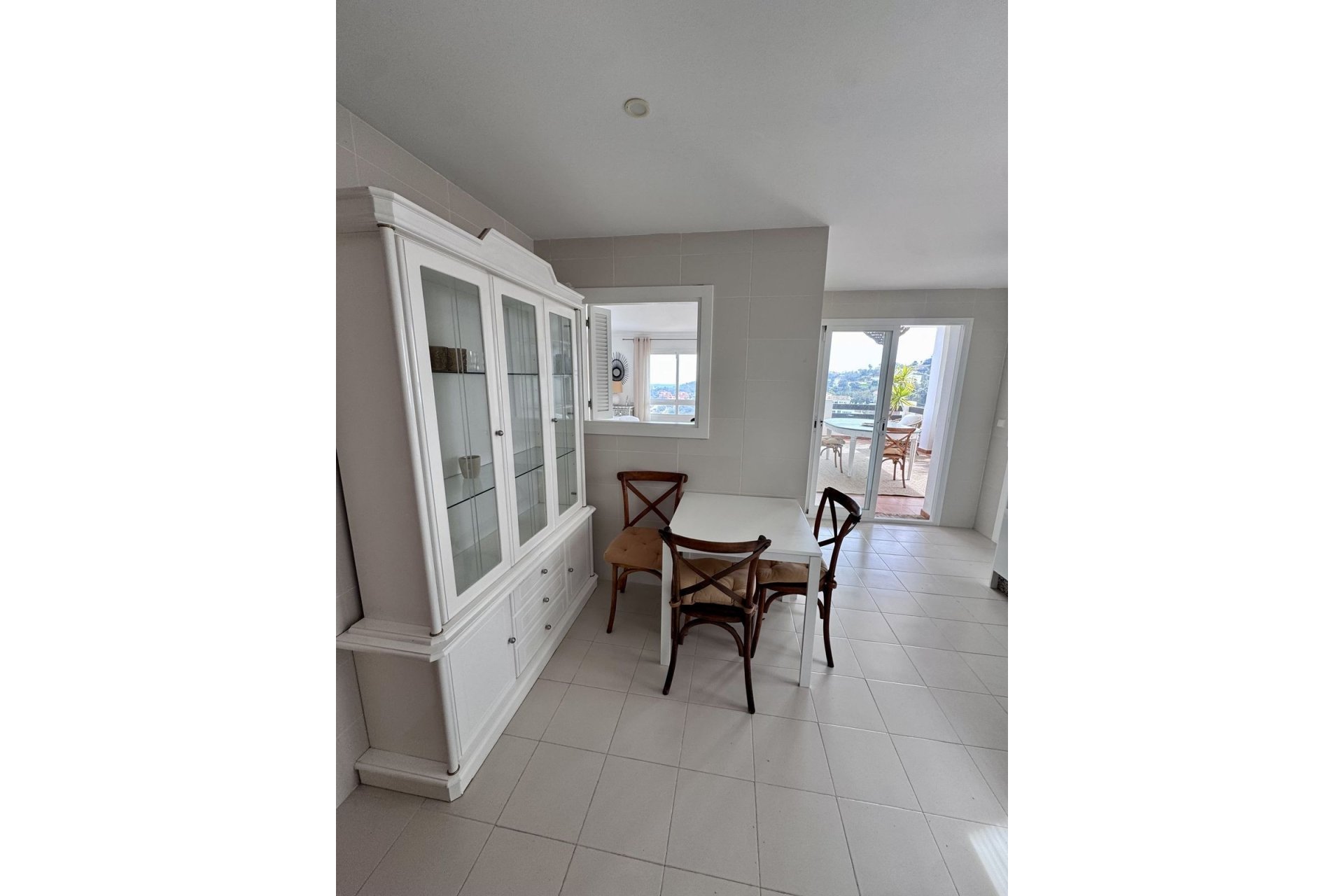Resale - apartment - Marbella - La Mairena