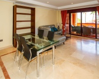 Resale - apartment - Marbella - La Mairena