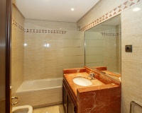 Resale - apartment - Marbella - La Mairena
