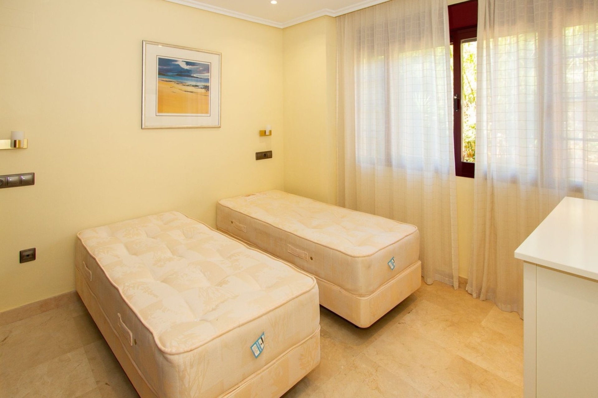Resale - apartment - Marbella - La Mairena