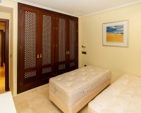 Resale - apartment - Marbella - La Mairena
