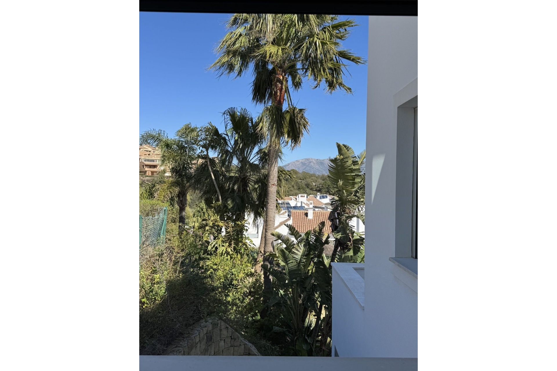 Resale - apartment - Marbella - La Mairena