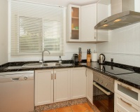 Resale - apartment - Marbella - La Mairena