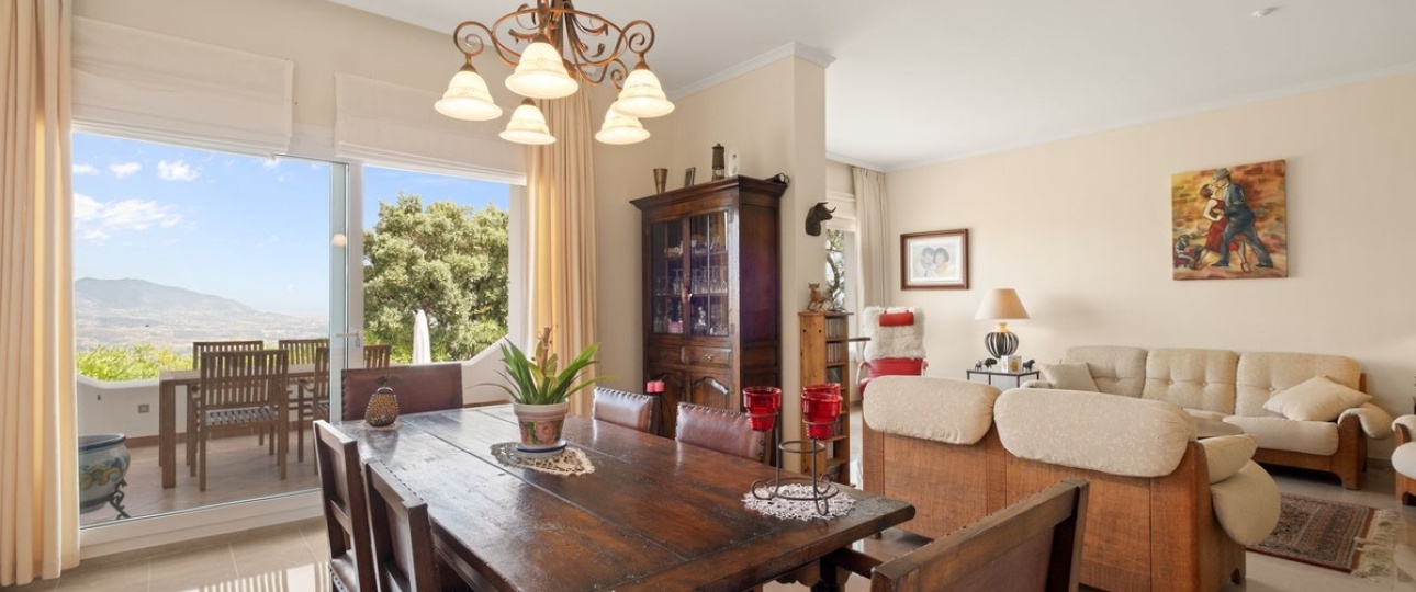 Resale - apartment - Marbella - La Mairena