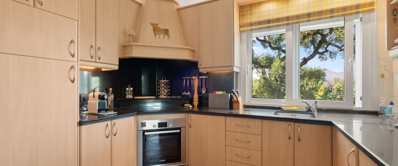 Resale - apartment - Marbella - La Mairena
