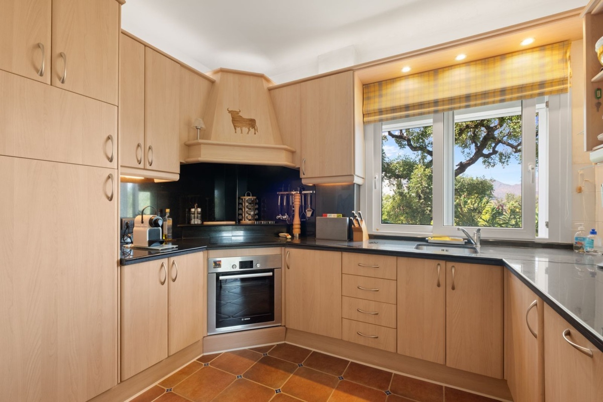 Resale - apartment - Marbella - La Mairena