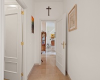 Resale - apartment - Marbella - La Mairena