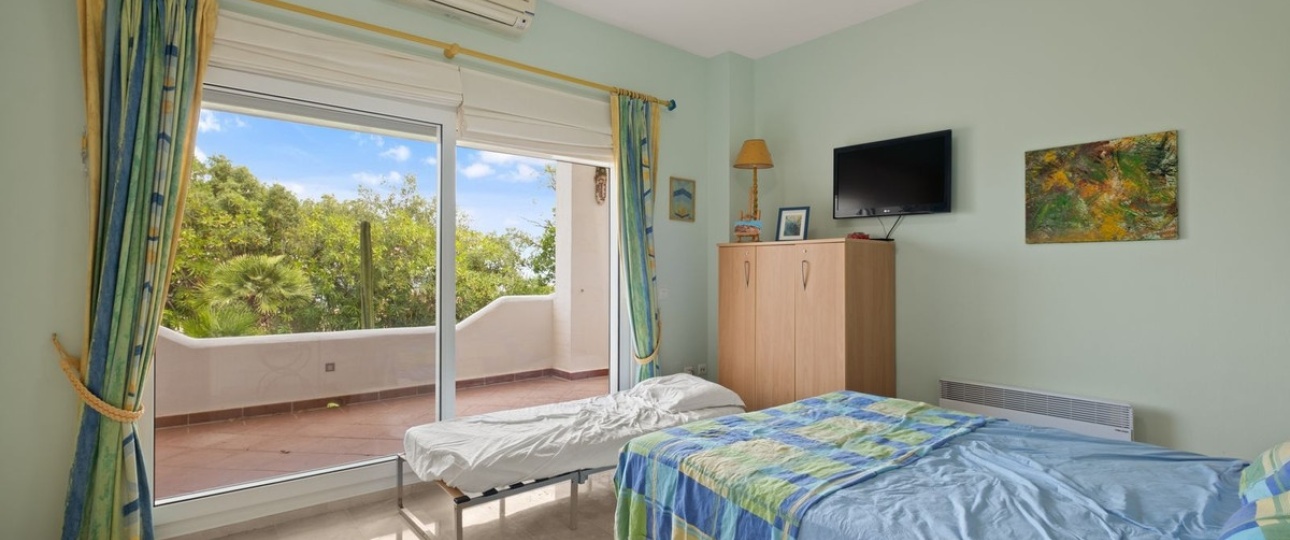 Resale - apartment - Marbella - La Mairena