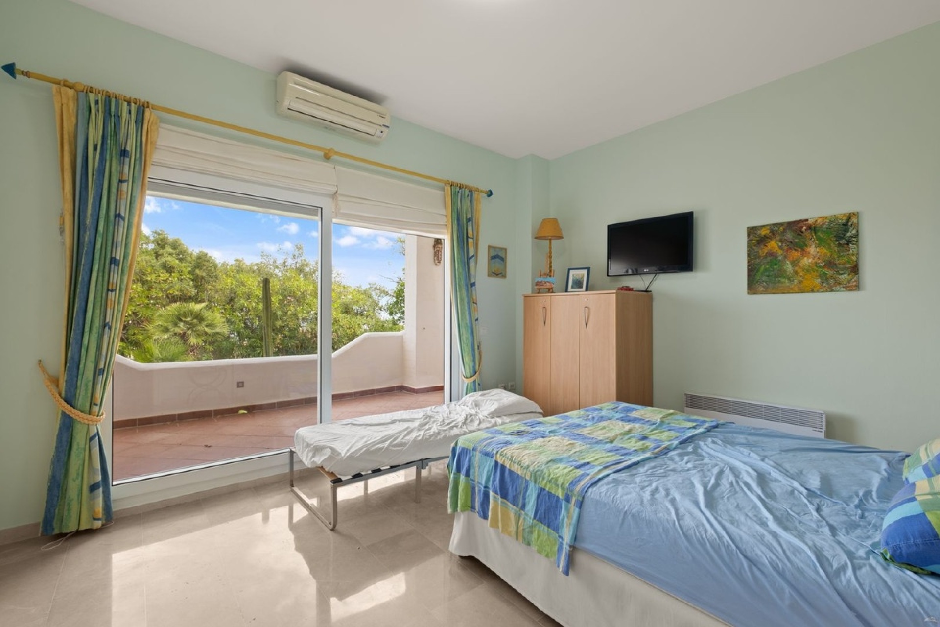 Resale - apartment - Marbella - La Mairena