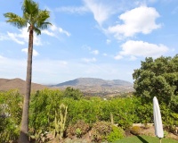 Resale - apartment - Marbella - La Mairena