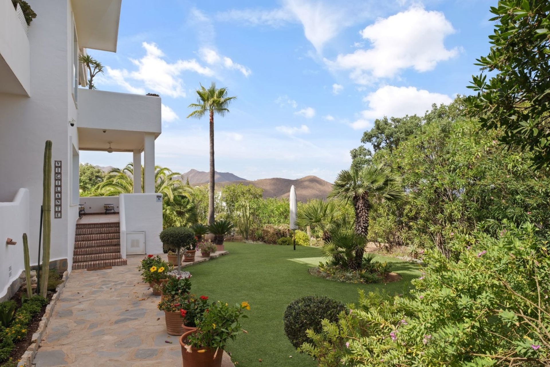 Resale - apartment - Marbella - La Mairena