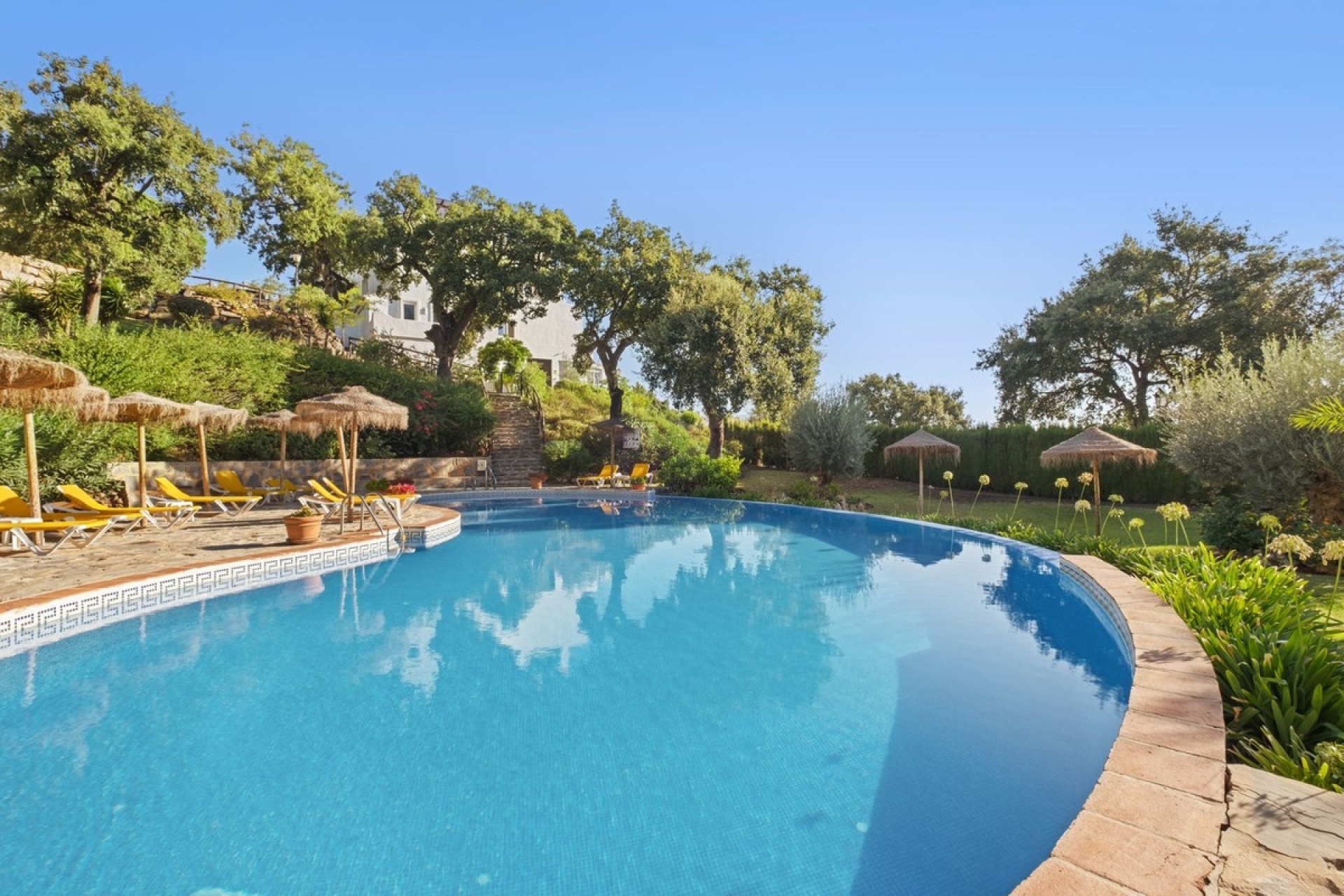 Resale - apartment - Marbella - La Mairena