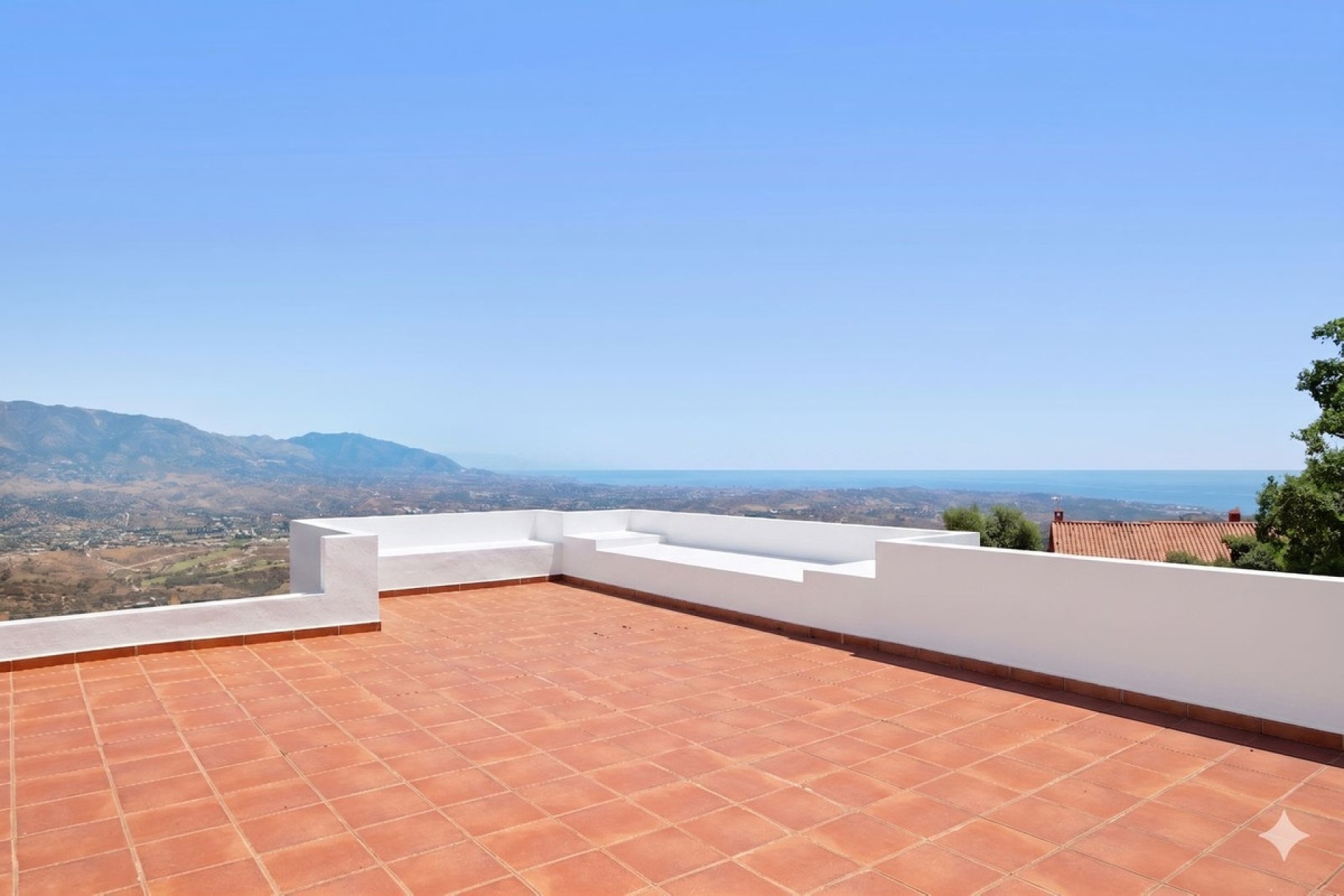 Resale - apartment - Marbella - La Mairena