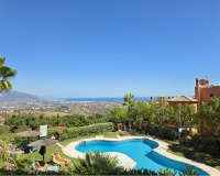 Resale - apartment - Marbella - La Mairena