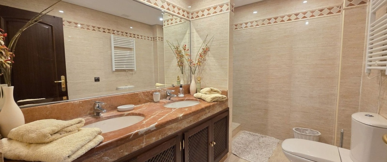 Resale - apartment - Marbella - La Mairena
