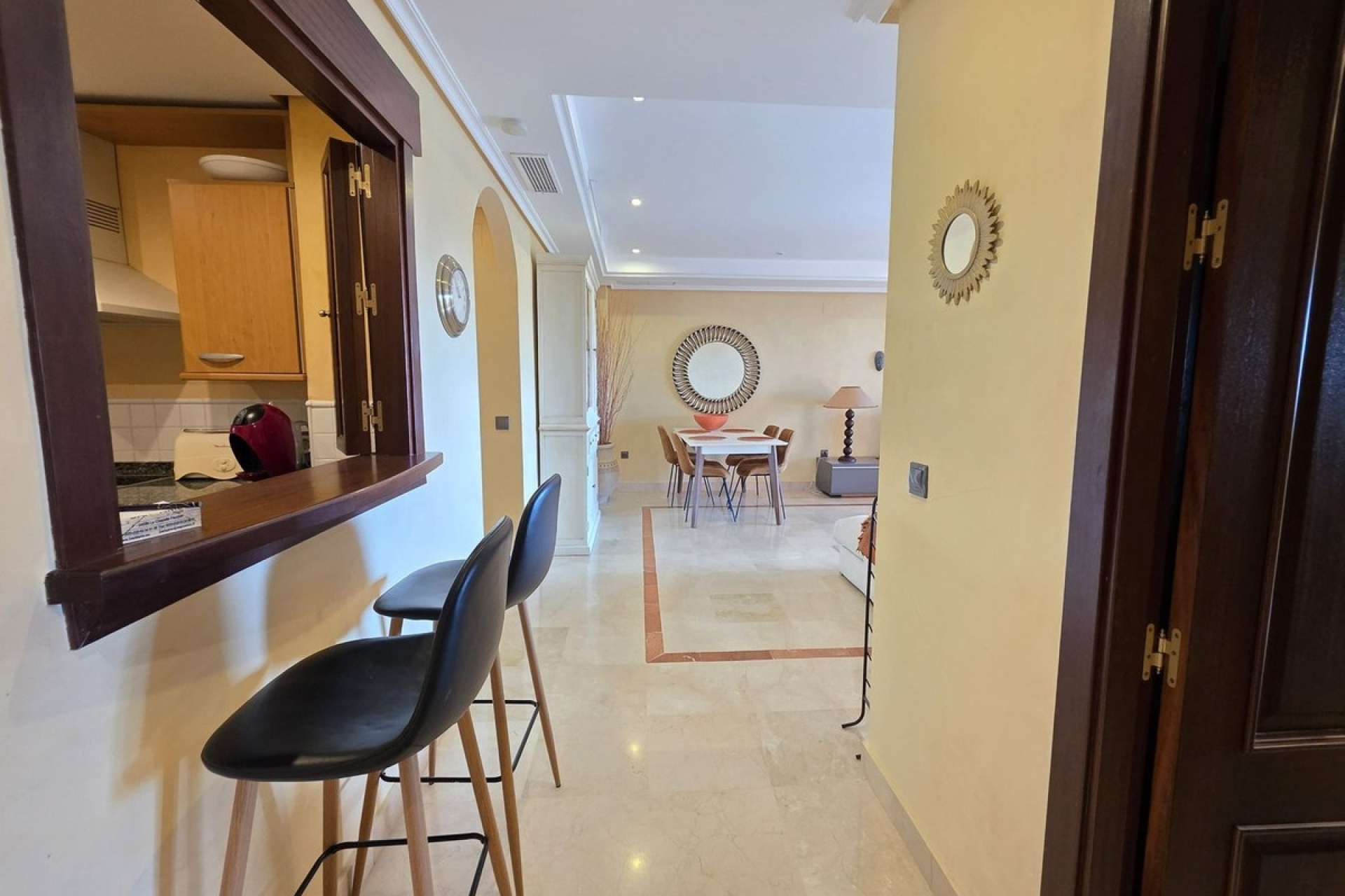 Resale - apartment - Marbella - La Mairena