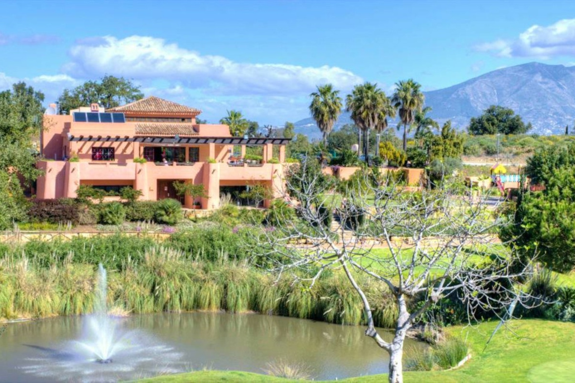 Resale - apartment - Marbella - La Mairena