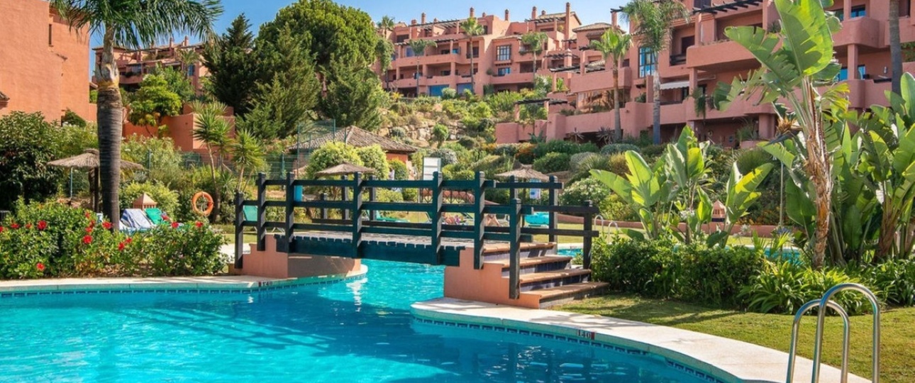 Resale - apartment - Marbella - La Mairena