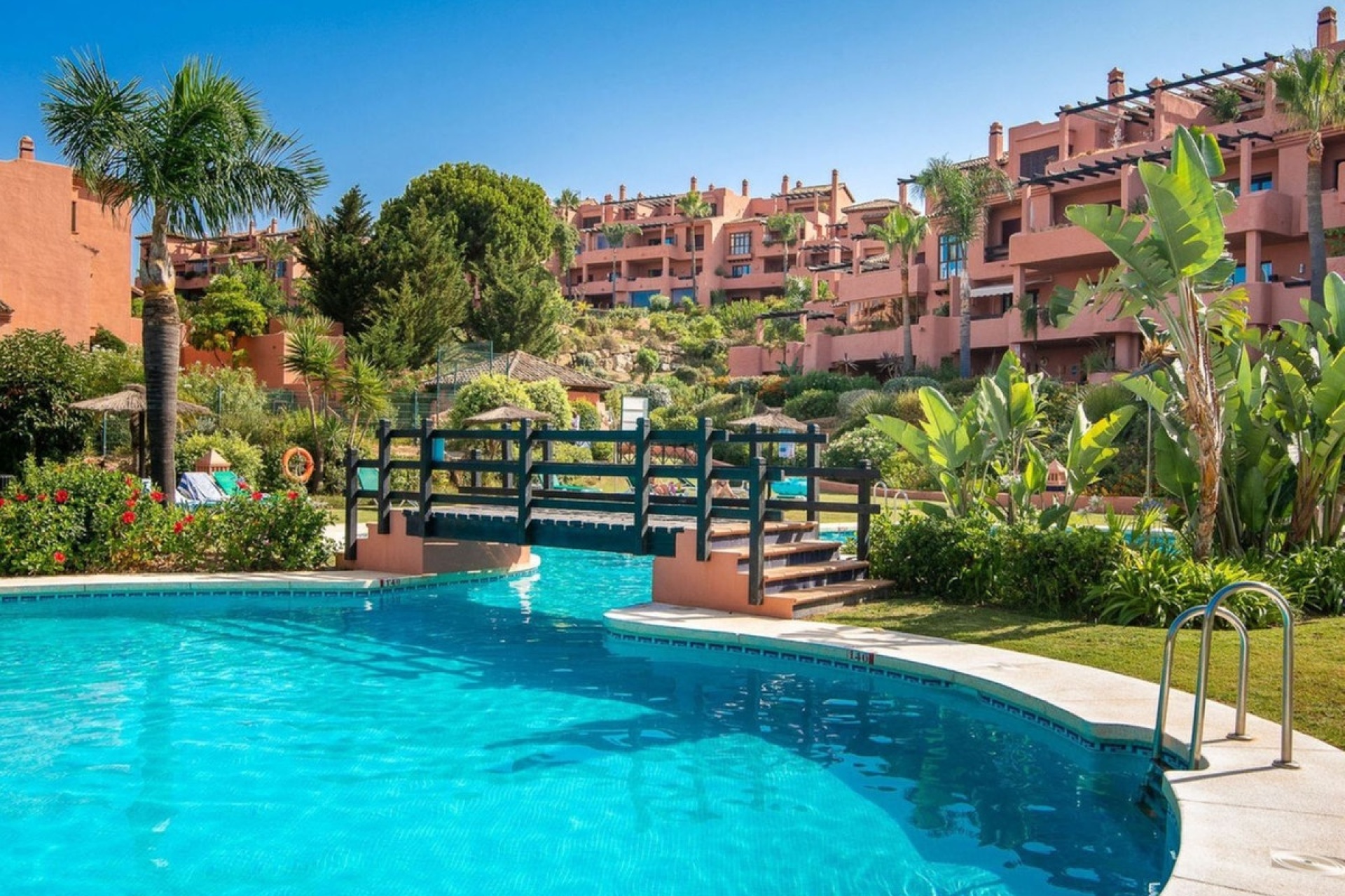 Resale - apartment - Marbella - La Mairena