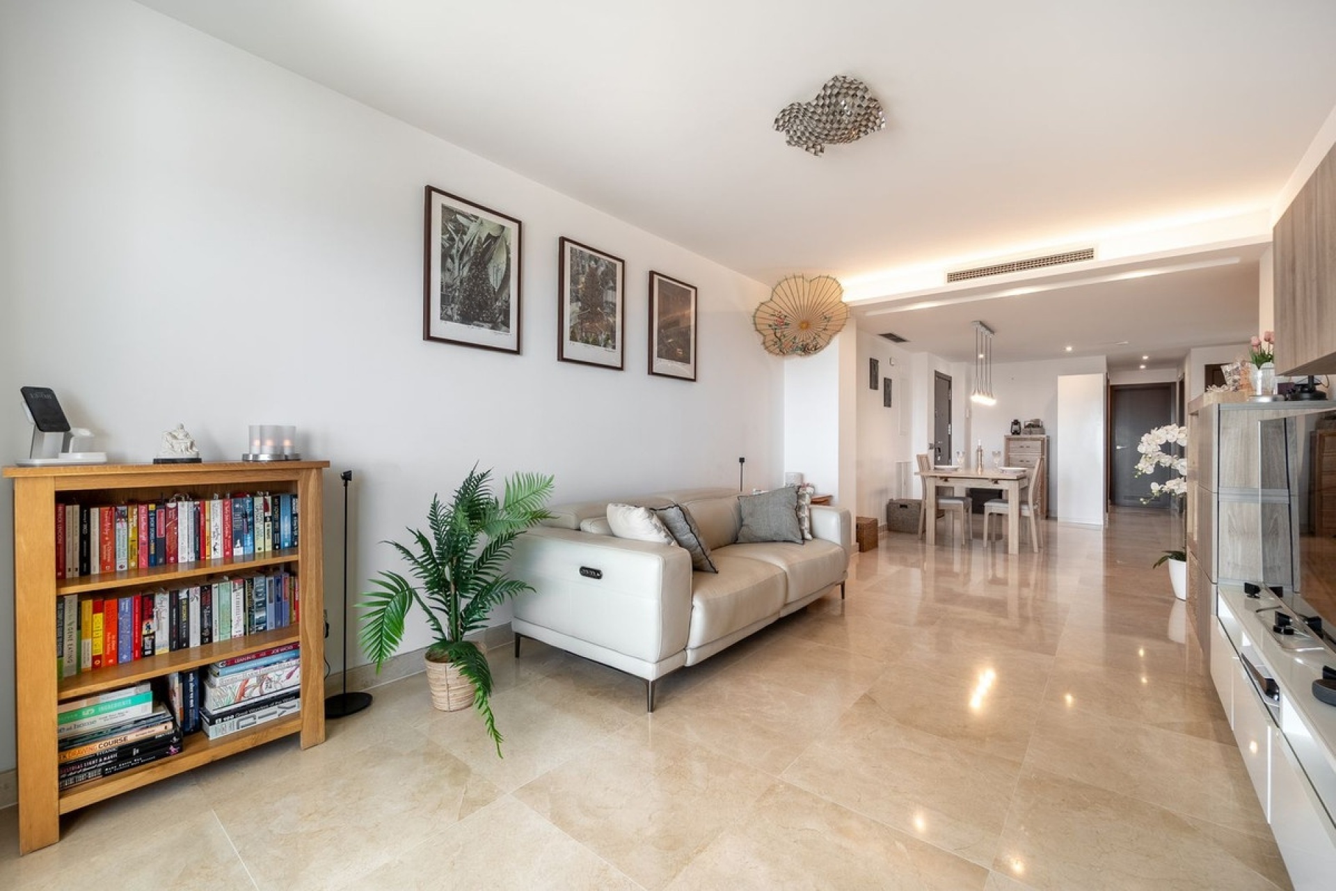 Resale - apartment - Marbella - La Mairena