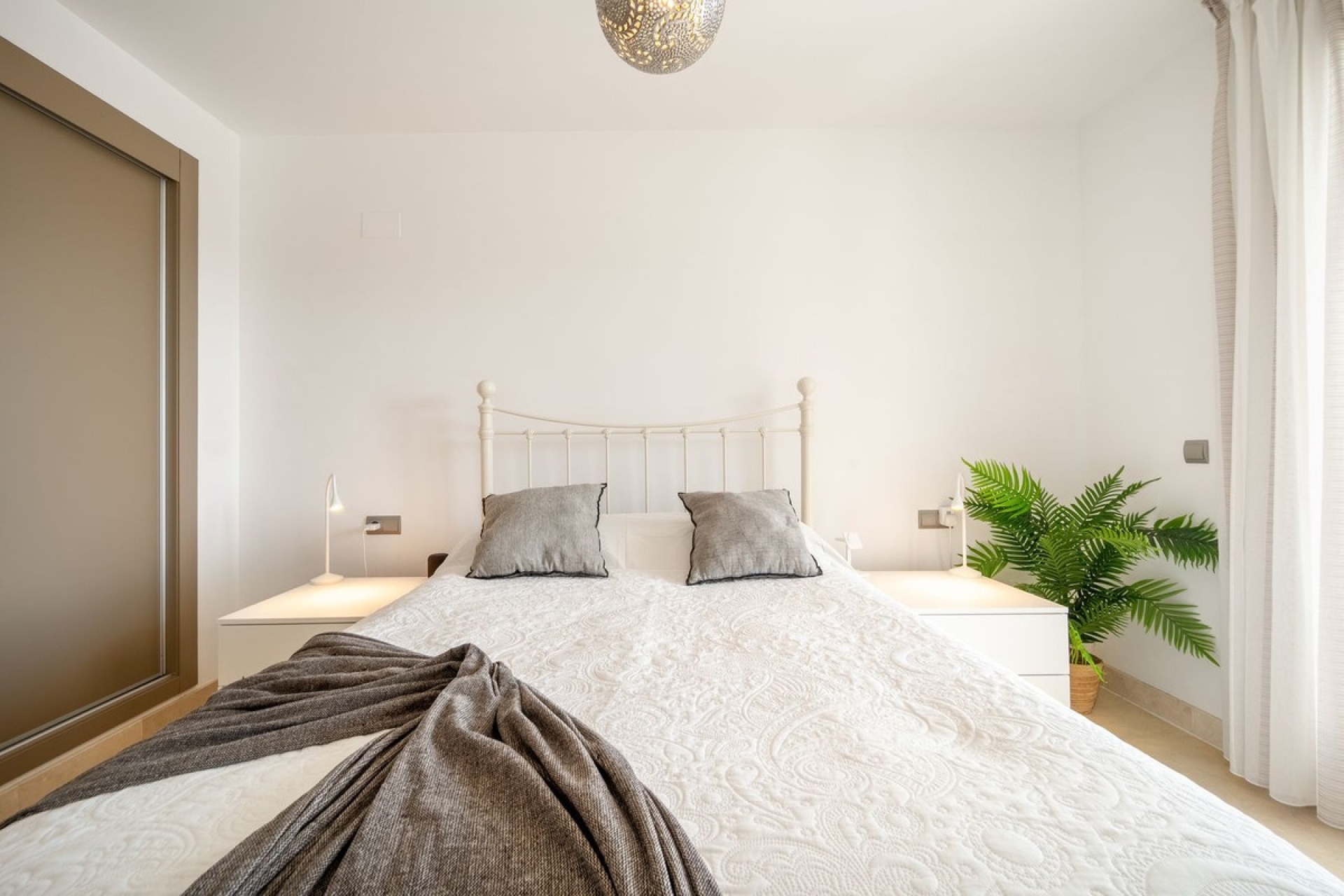 Resale - apartment - Marbella - La Mairena