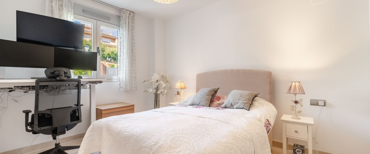 Resale - apartment - Marbella - La Mairena