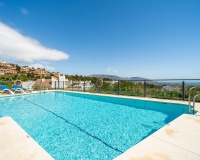 Resale - apartment - Marbella - La Mairena