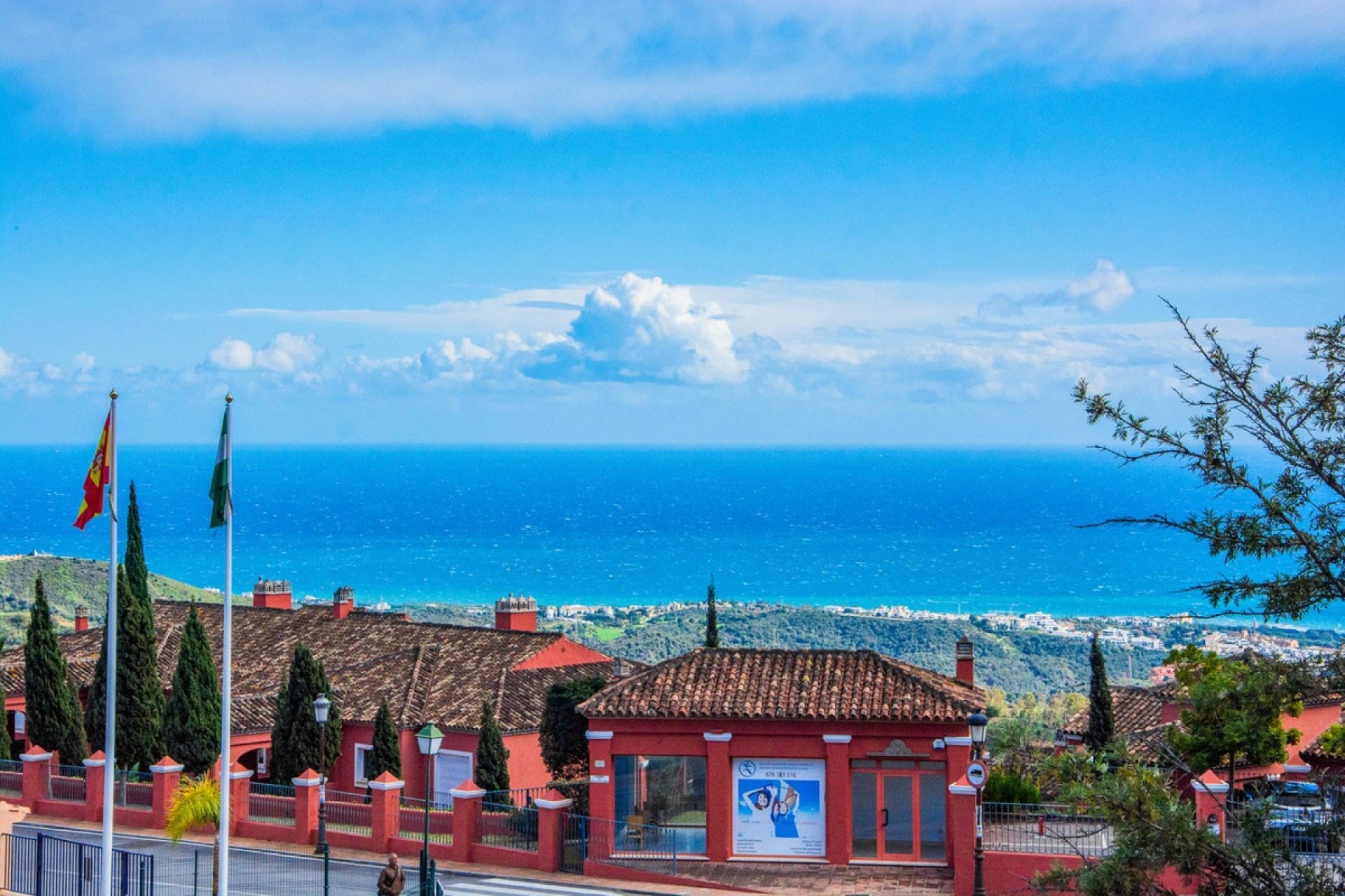Resale - apartment - Marbella - La Mairena