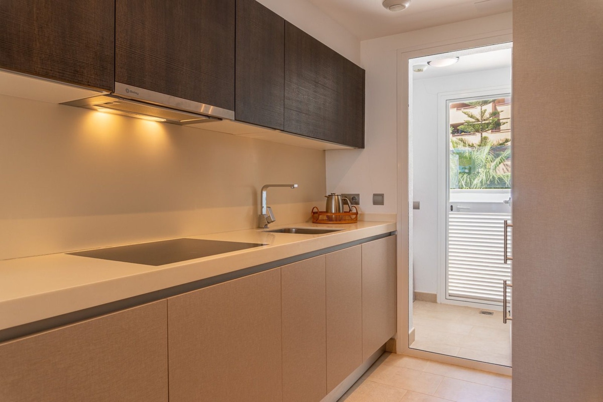 Resale - apartment - Marbella - La Mairena